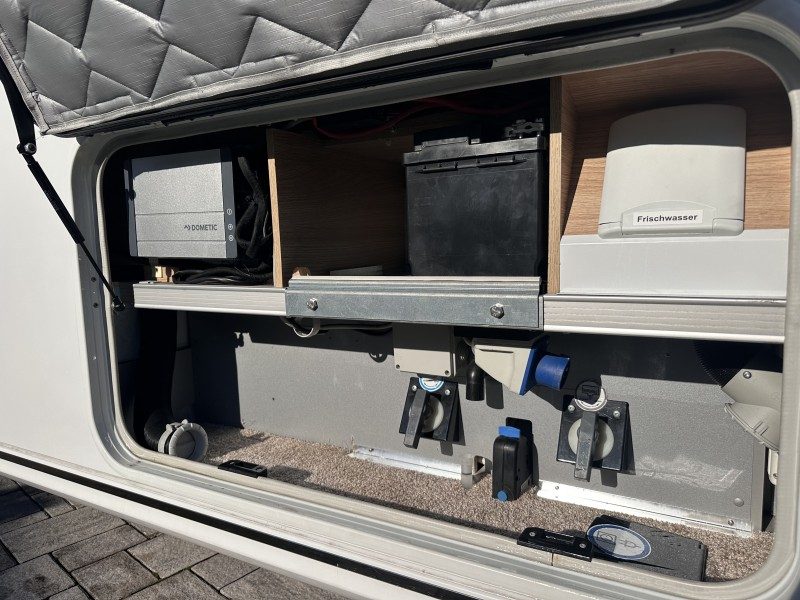 KNAUS SKY I 700 LG usato - foto 22