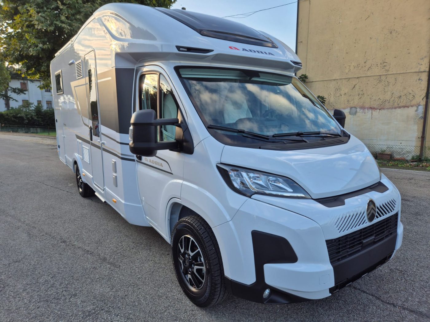 Adria Matrix 670 SL