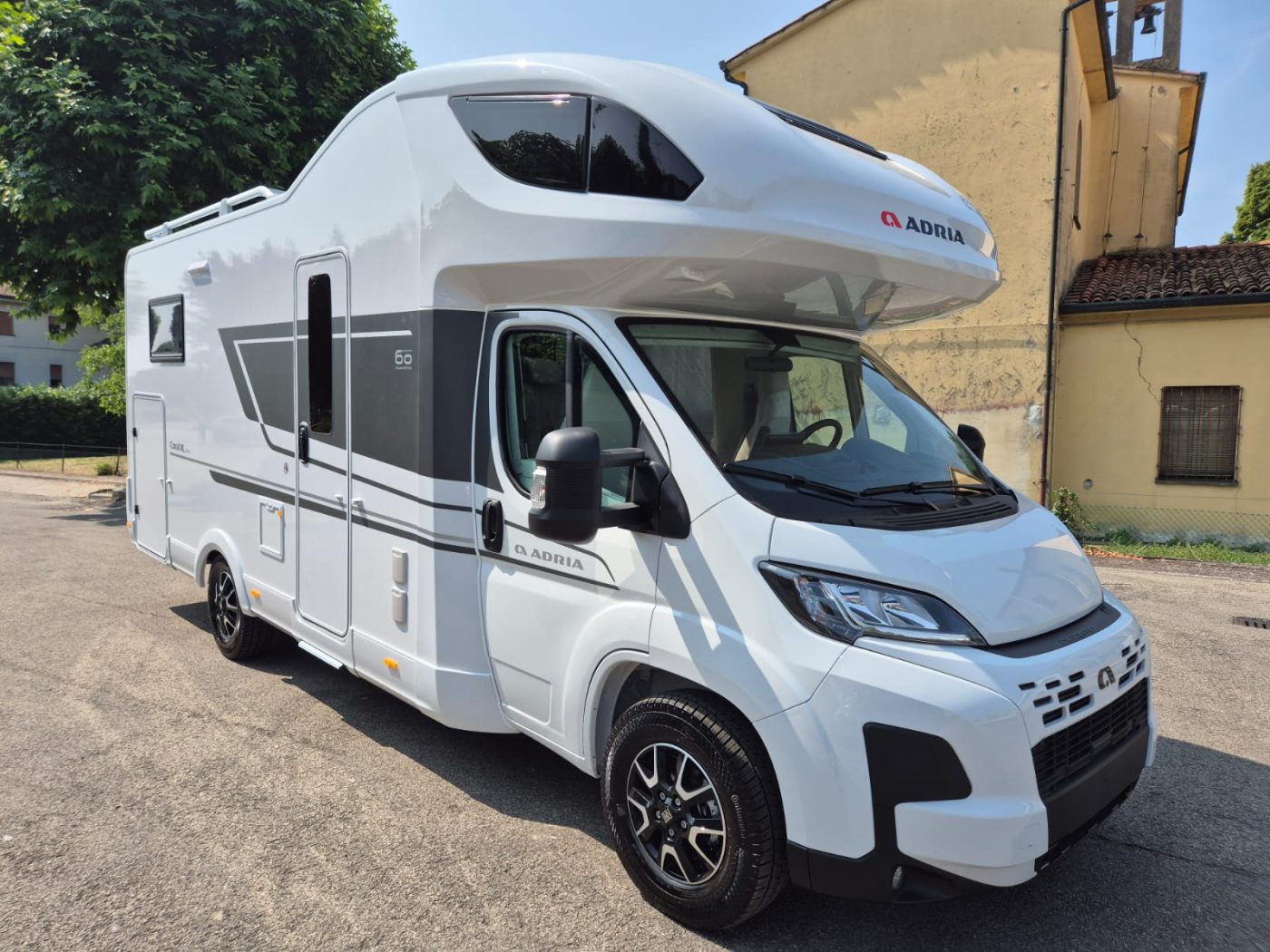 Adria Coral 660 SL 60° Anniversario
