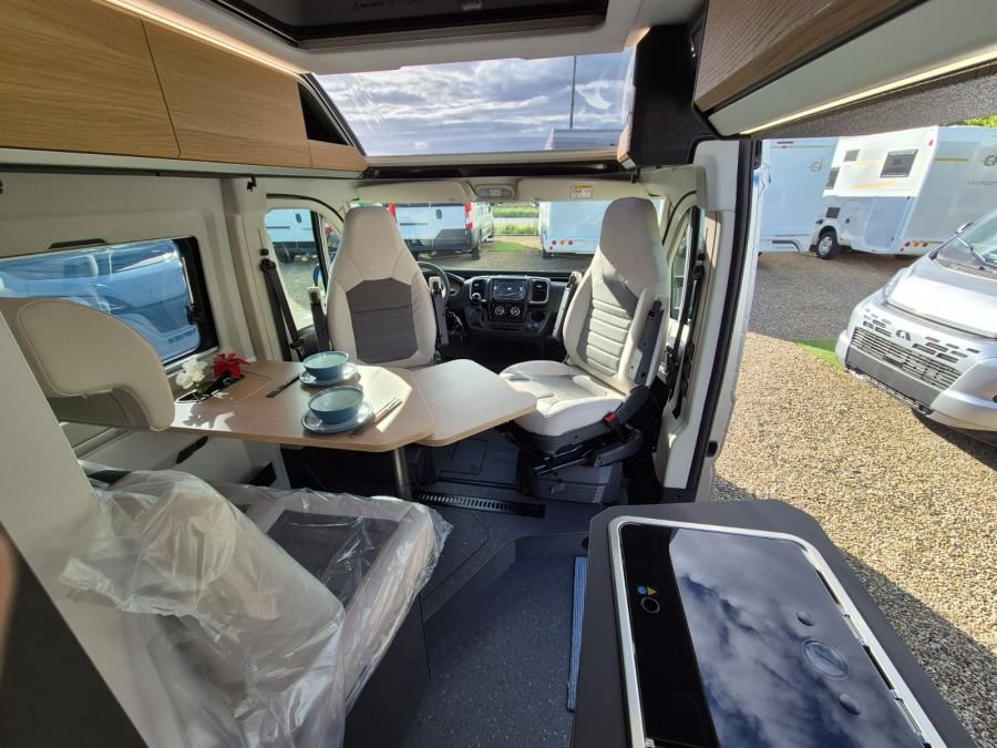 Adria Twin 640 SGX pop up 60 Anniversario