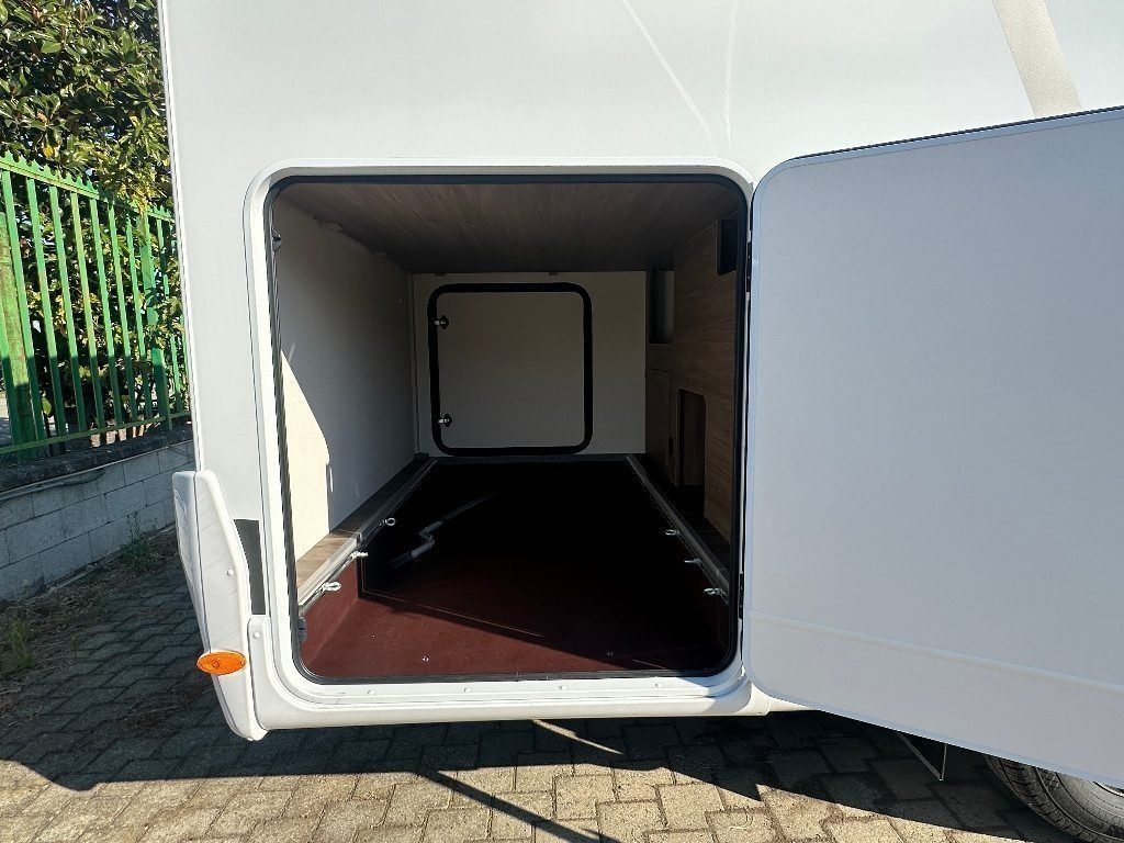 CARADO V 347 CON BASCULANTE - foto 3
