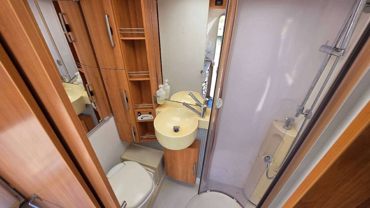 Camper Motorhome Hymer B-Klasse 584 Usato - foto 5