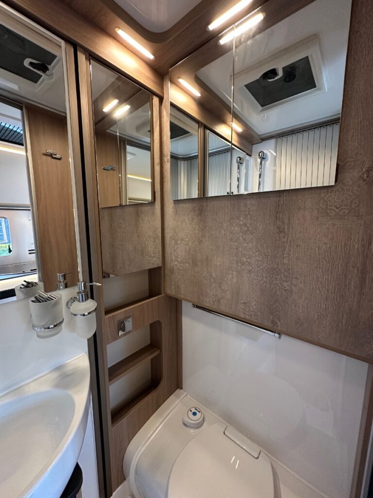 LAIKA ECOVIP H 2109 - foto 42