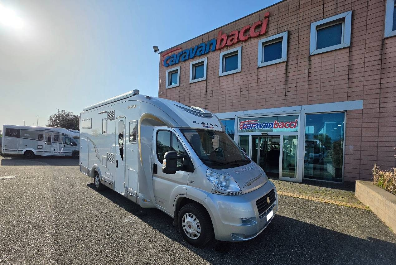 Camper Semintegrale Laika Kreos 5009 Usato
