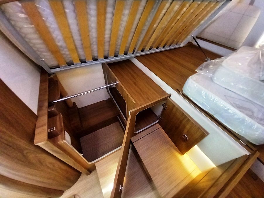 Arca H 699 GLG, motorhome letti gemelli, telaio alko e doppio pavimento, € 84900,00 - Barbera Caravan - foto 12