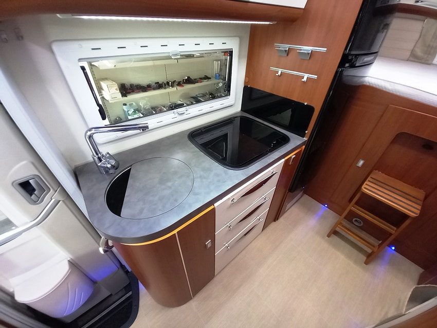 Mobilvetta Kea M74 mansardato garage, € 57900,00 - Barbera Caravan - foto 11
