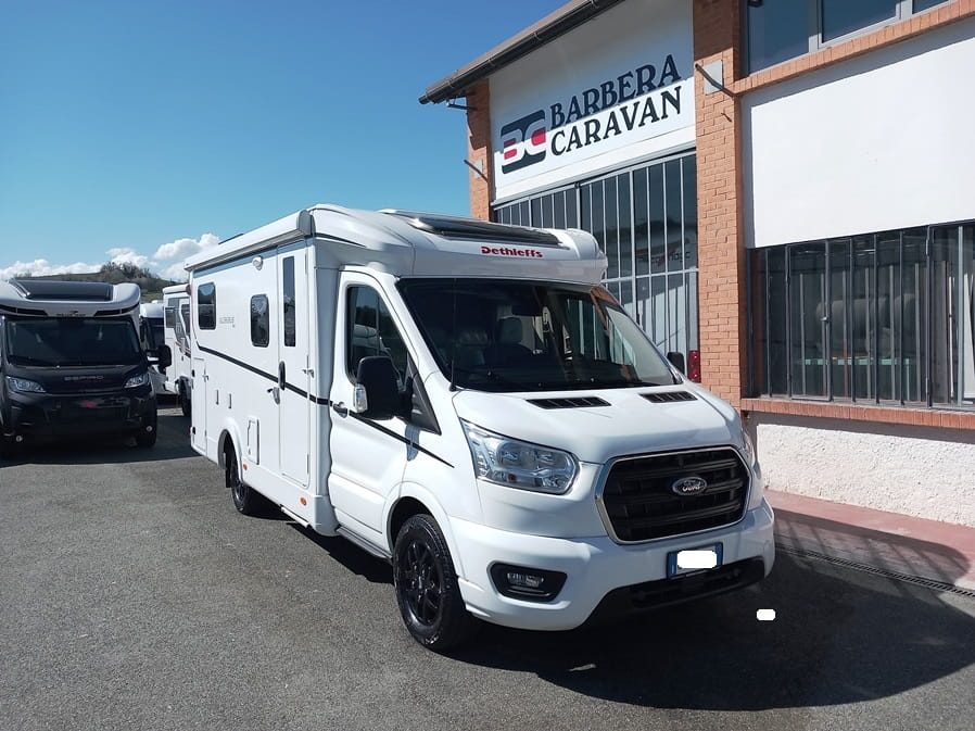 Dethleffs Globebus Go T45 semintegrale letti gemelli, € 67900,00 - Barbera Caravan