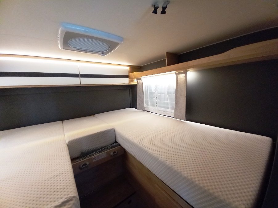 Dethleffs Globebus Go T45 semintegrale letti gemelli, € 67900,00 - Barbera Caravan - foto 13