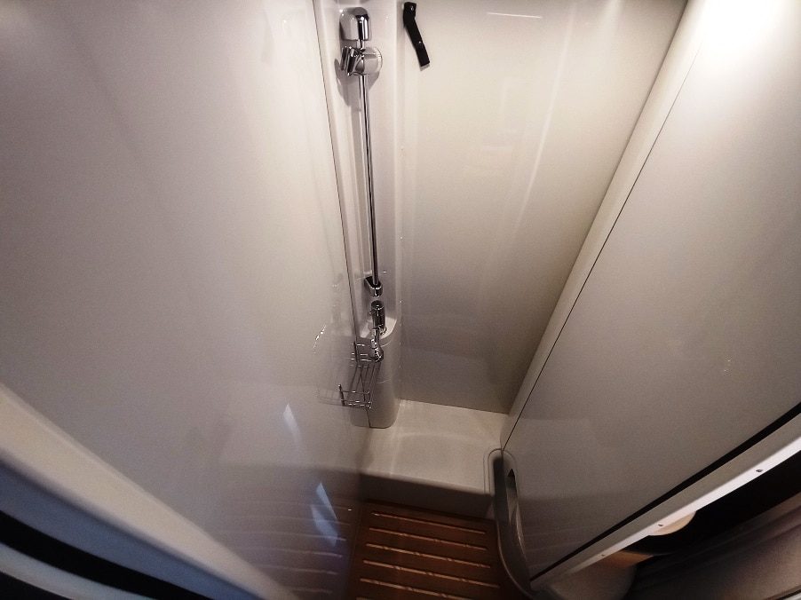 Dethleffs Globebus Go T45 semintegrale letti gemelli, € 67900,00 - Barbera Caravan - foto 16