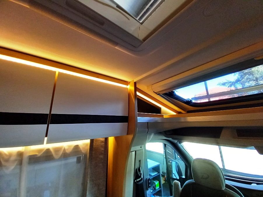 Dethleffs Globebus Go T45 semintegrale letti gemelli, € 67900,00 - Barbera Caravan - foto 18