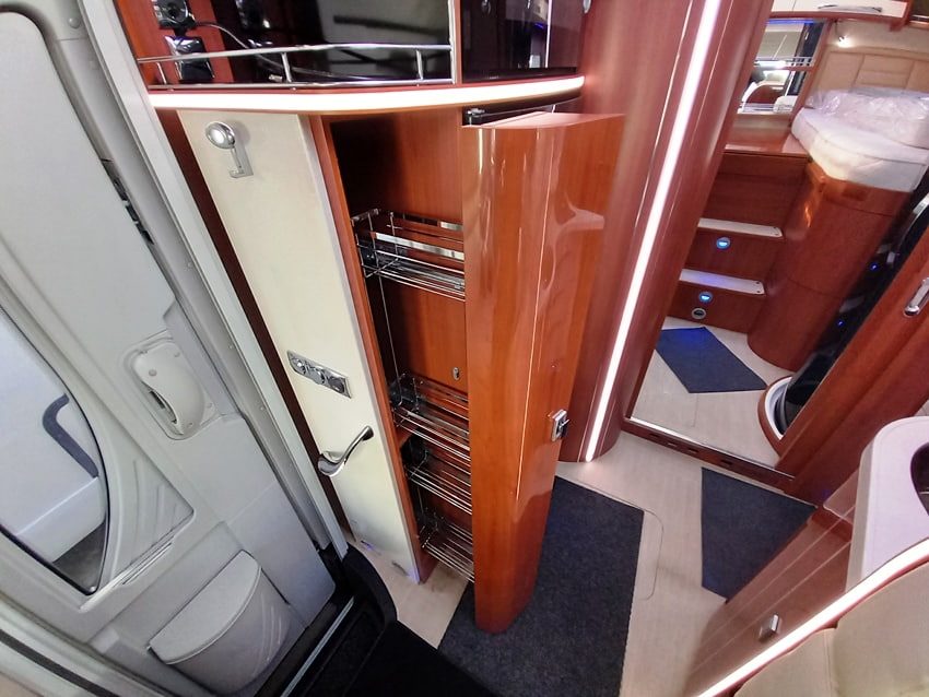 Mobilvetta K-Yacht 85, motorhome letti gemelli, € 67900,00 - Barbera Caravan - foto 20