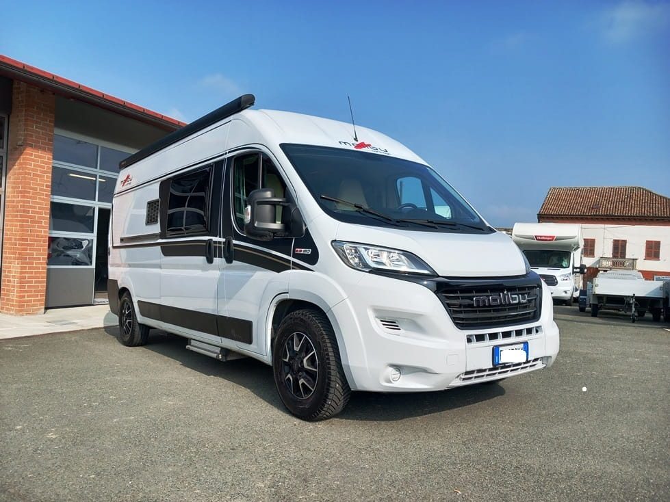 Malibu Van by Carthago 600DB € 59900,00 - Barbera Caravan
