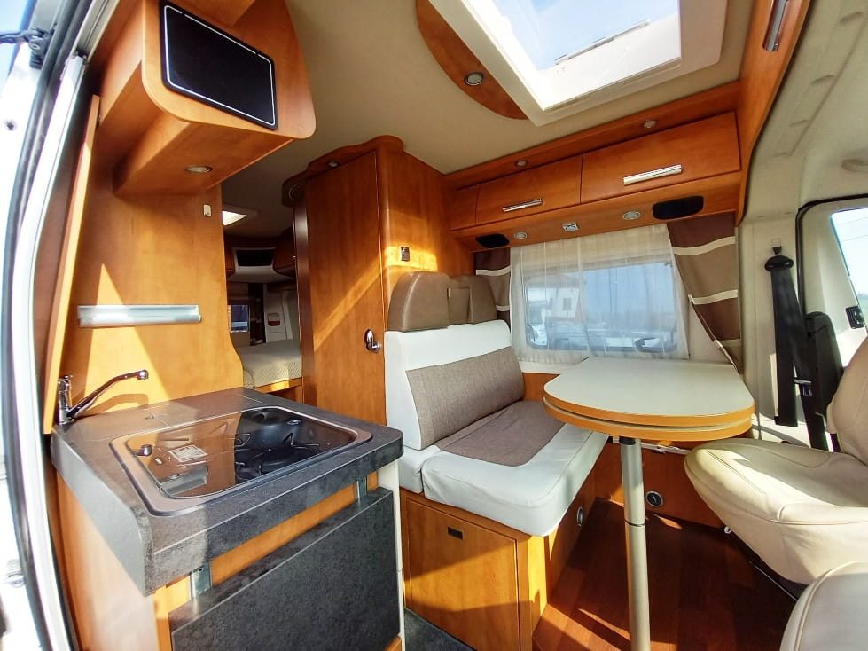 Malibu Van by Carthago 600DB € 59900,00 - Barbera Caravan - foto 6