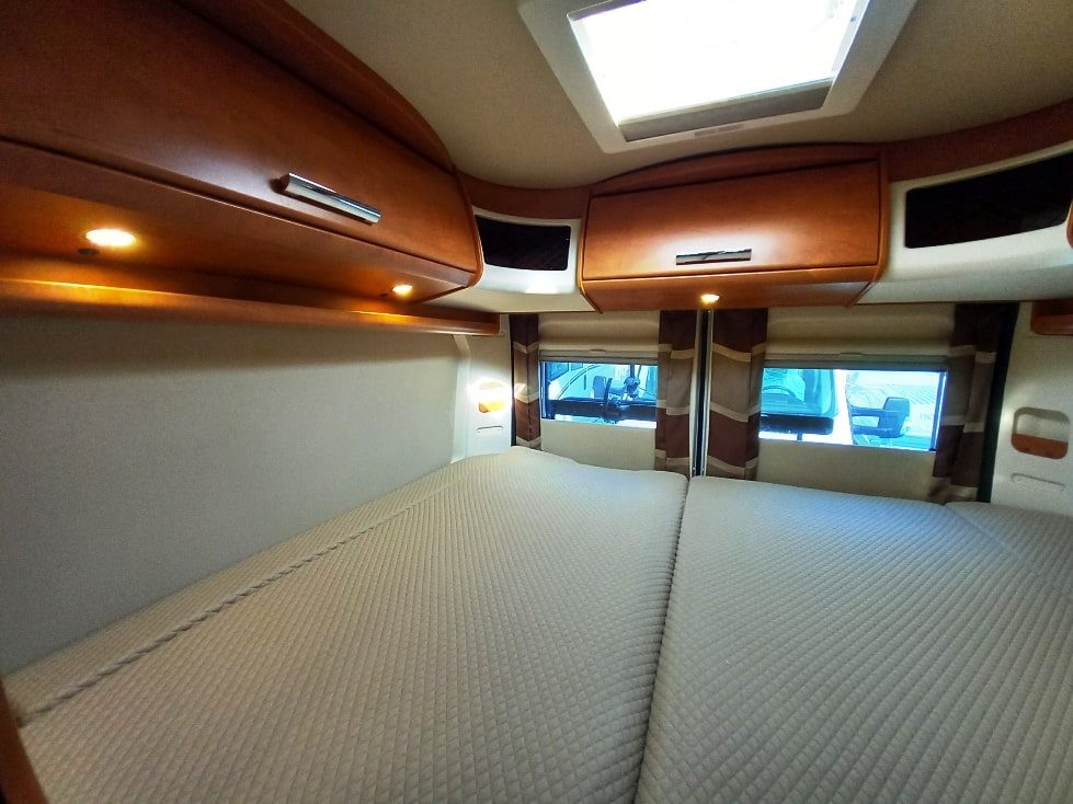 Malibu Van by Carthago 600DB € 59900,00 - Barbera Caravan - foto 11