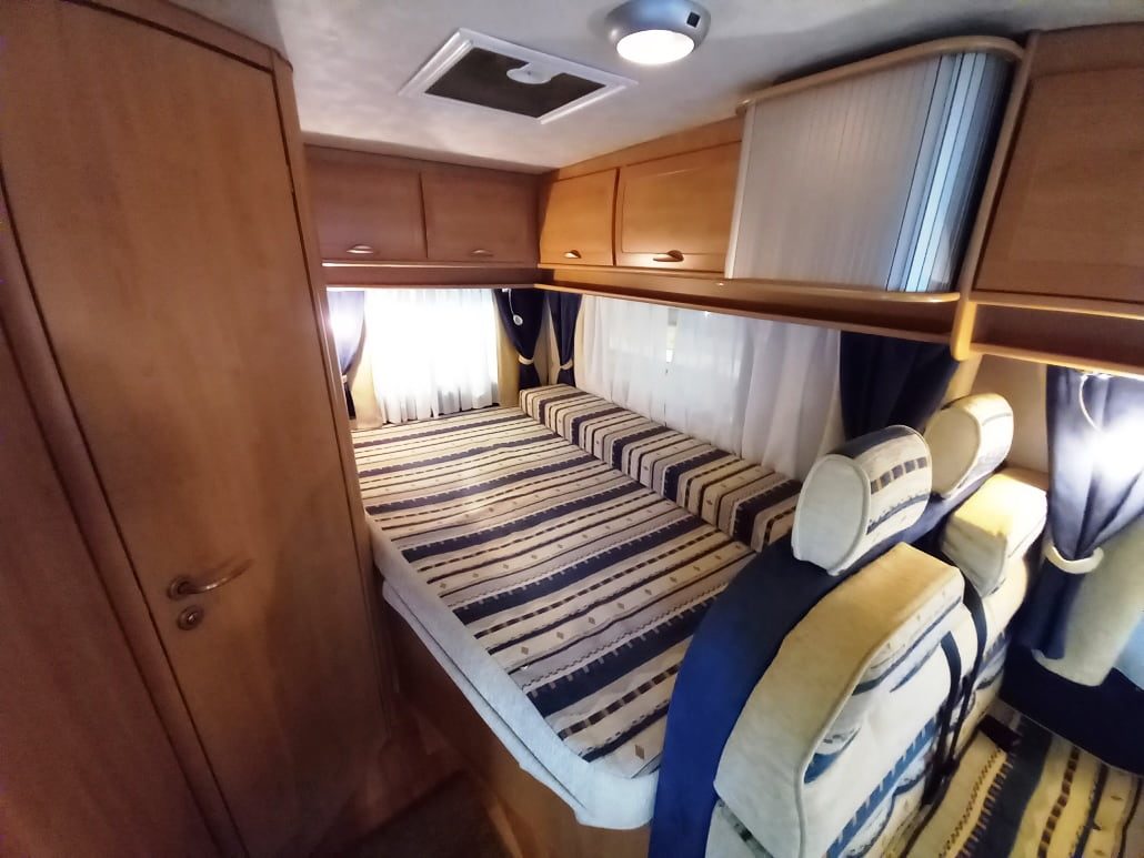 Mc Louis Glen 262, semintegrale con letto alla francese, € 25900,00 - Barbera Caravan - foto 9