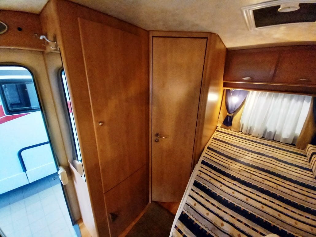 Mc Louis Glen 262, semintegrale con letto alla francese, € 25900,00 - Barbera Caravan - foto 11