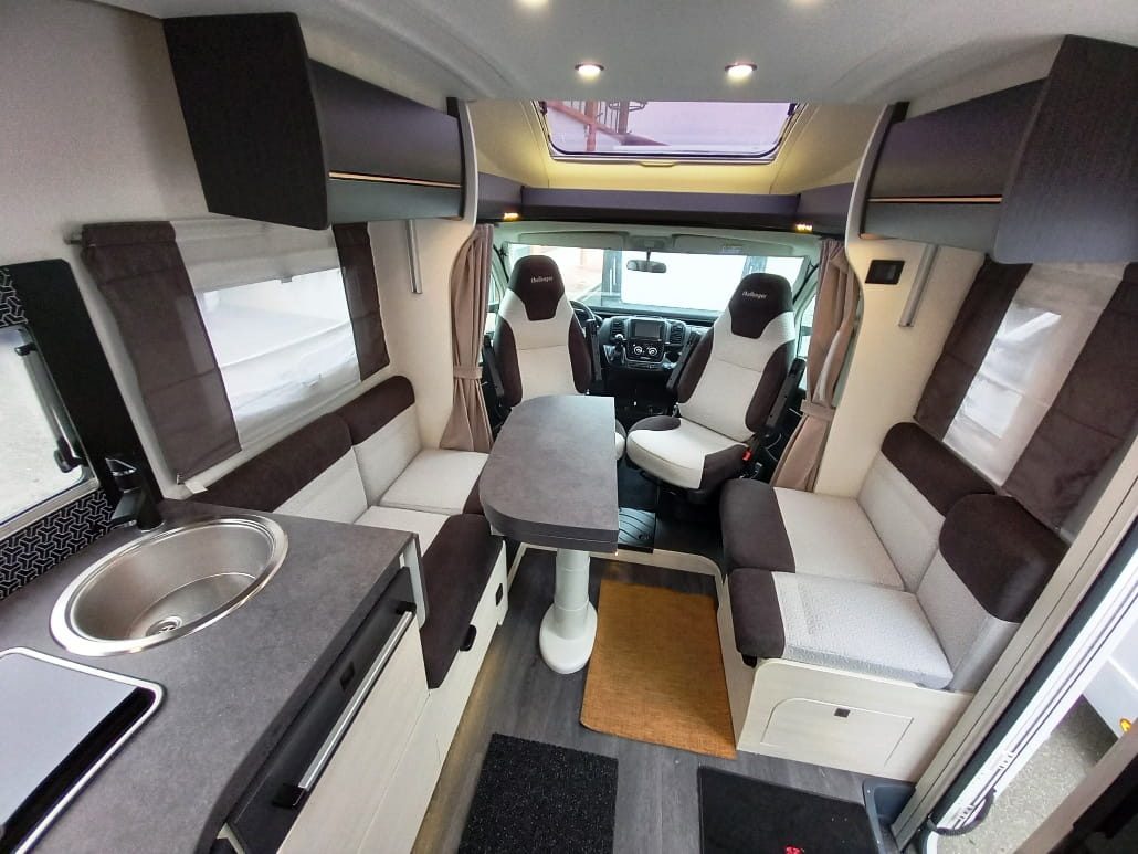 Challenger 328 Graphite Vip, cambio automatico, € 61900,00 - Barbera Caravan - foto 5