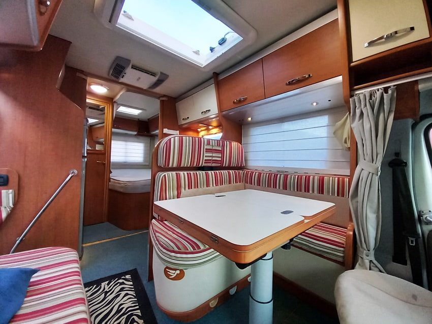 Arca P 680 LSX letto alla francese, € 39900,00 - Barbera Caravan - foto 6
