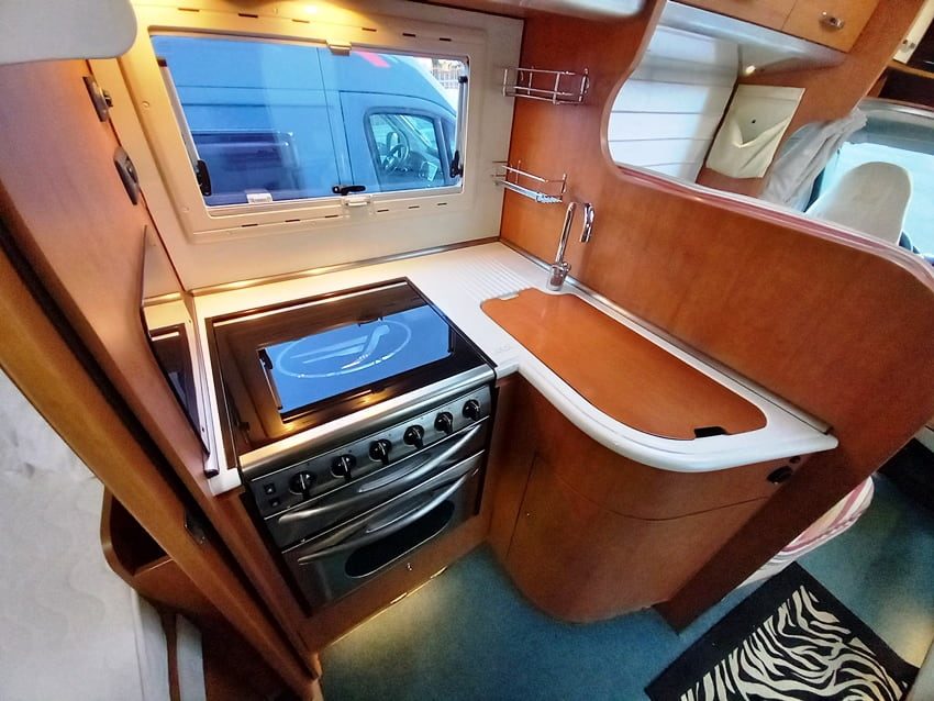 Arca P 680 LSX letto alla francese, € 39900,00 - Barbera Caravan - foto 9